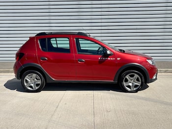 Used Dacia Sandero Stepway 2018 for sale - 78353939: Photo