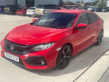 Used Honda Civic 2018 for sale - 75793098: Photo