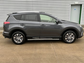 Used Toyota RAV4 2017 for sale - 77593300: Photo