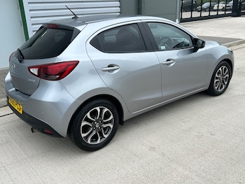 Used Mazda Mazda2 2015 for sale - 78558512: Photo
