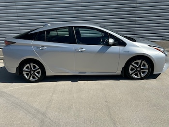Used Toyota Prius 2017 for sale - 78282157: Photo