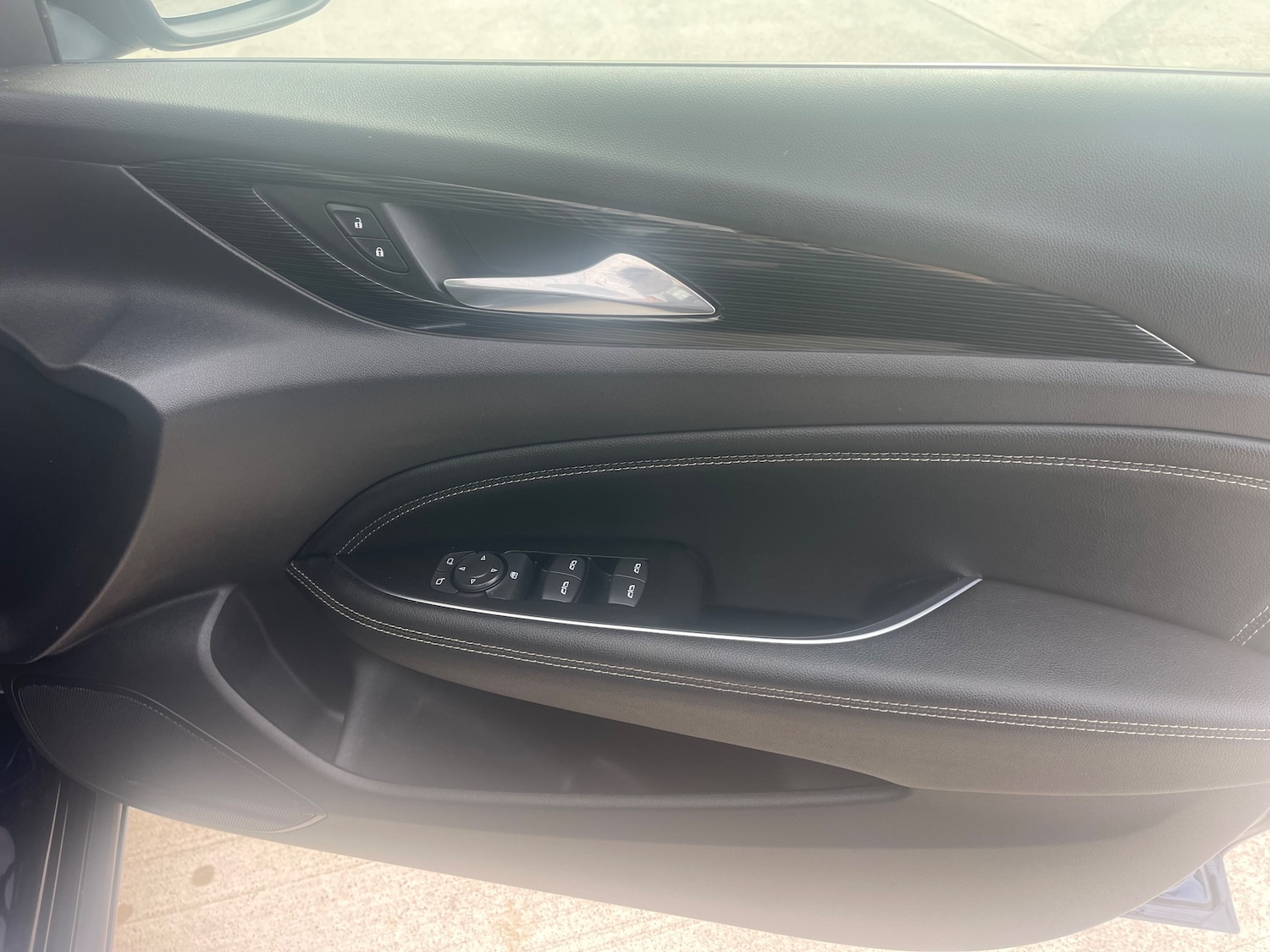Used Vauxhall Insignia 2017 for sale - 76352975: Photo 16