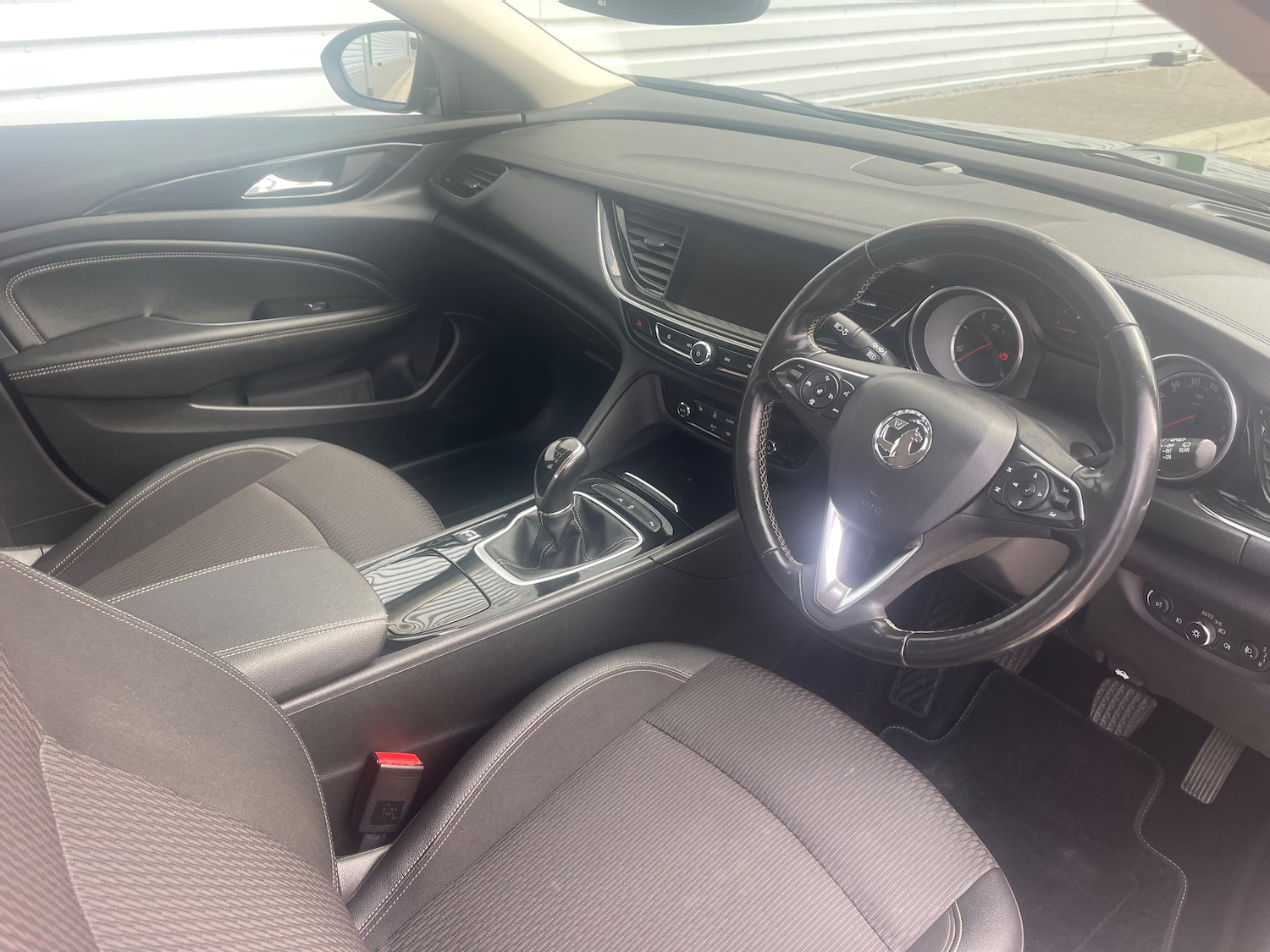 Used Vauxhall Insignia 2017 for sale - 76352975: Photo 17