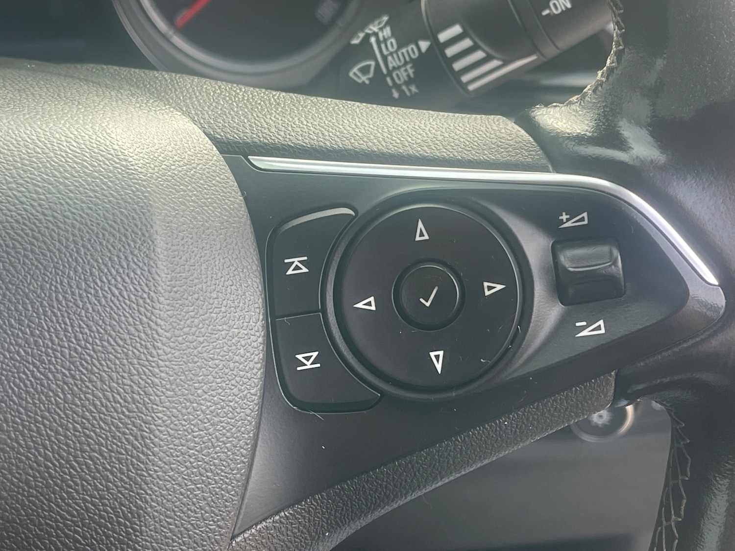 Used Vauxhall Insignia 2017 for sale - 76352975: Photo 21
