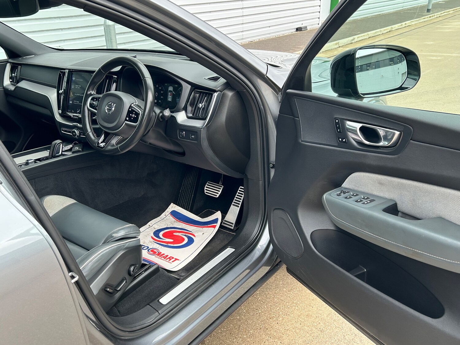 Used Volvo XC60 2020 for sale - 75908582: Photo 17