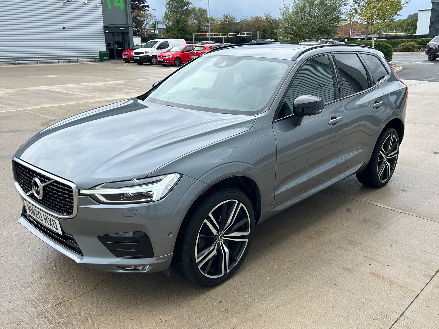 Used Volvo XC60 2020 for sale - 75908582: Photo 8
