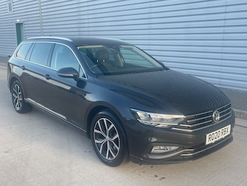 Volkswagen - Passat