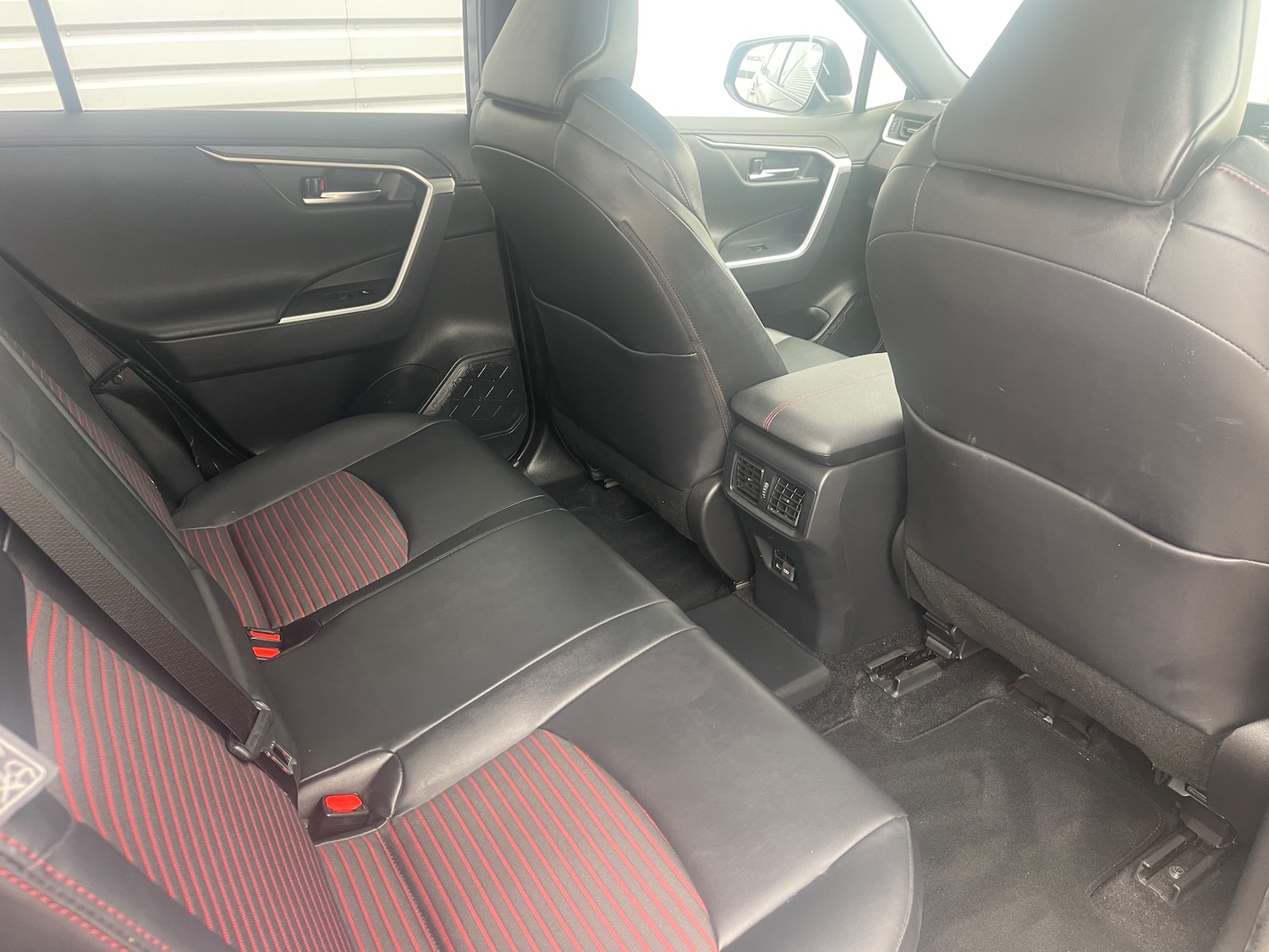 Used Toyota RAV4 2022 for sale - 76518086: Photo 17