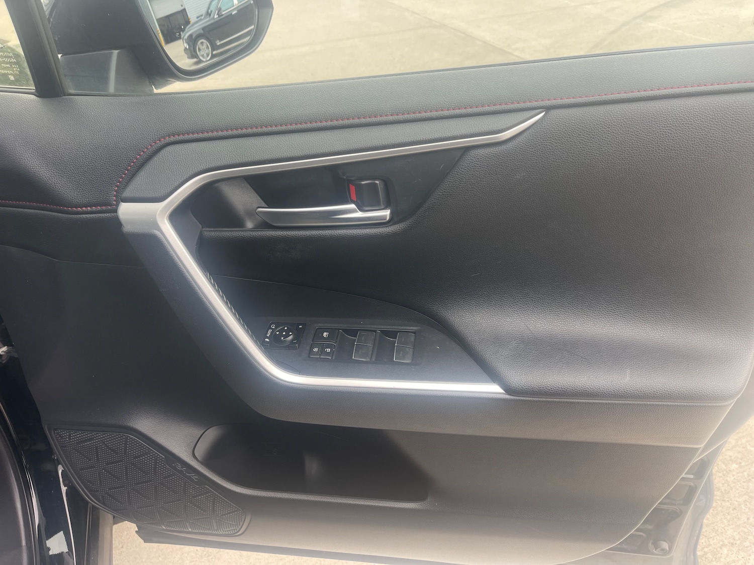 Used Toyota RAV4 2022 for sale - 76518086: Photo 18