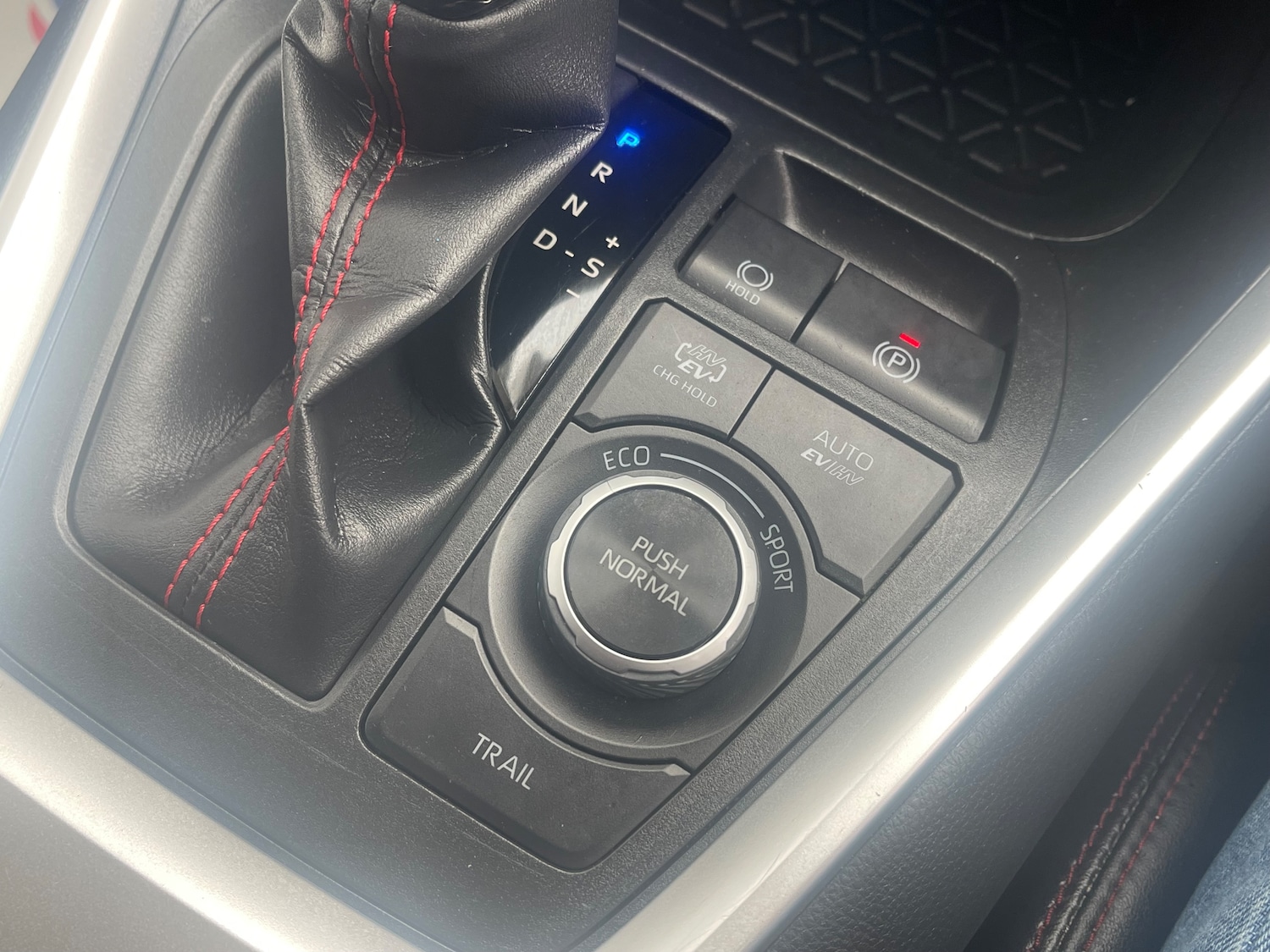 Used Toyota RAV4 2022 for sale - 76518086: Photo 29