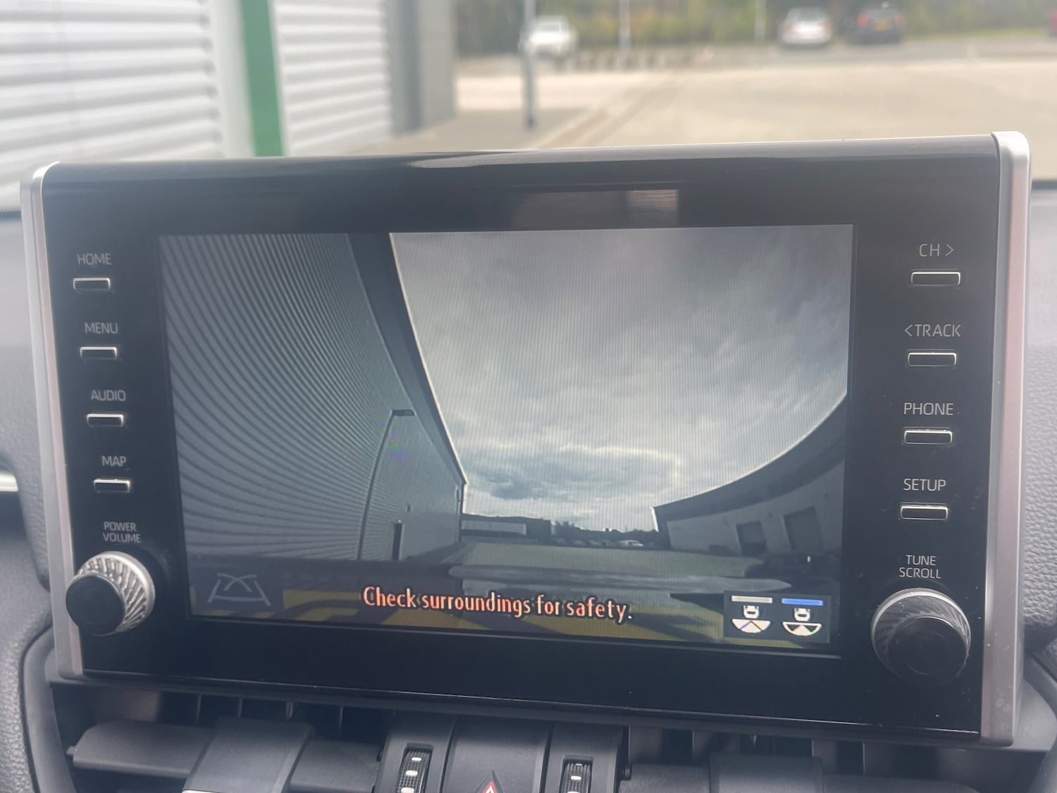 Used Toyota RAV4 2022 for sale - 76518086: Photo 31