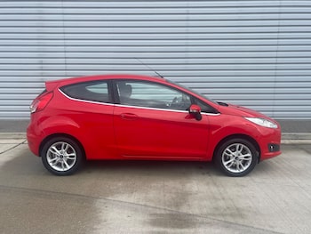 Used Ford Fiesta 2015 for sale - 76453658: Photo
