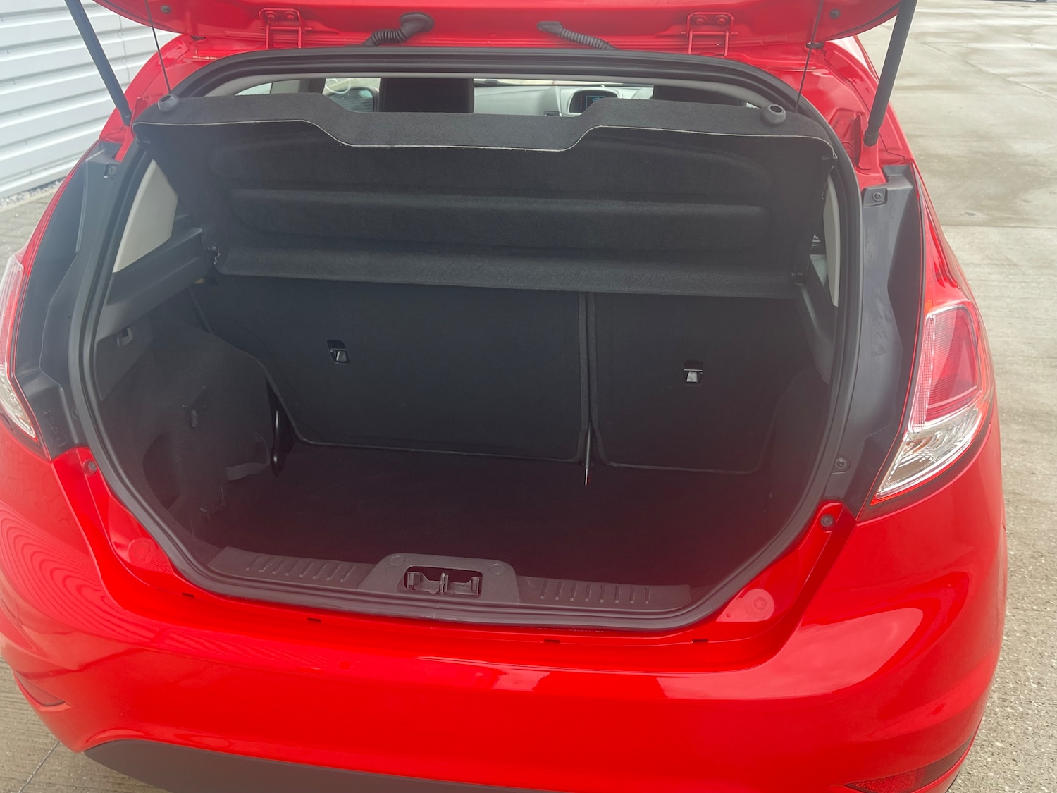 Used Ford Fiesta 2015 for sale - 76453658: Photo 9