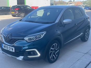 Used Renault Captur 2018 for sale - 75924623: Photo