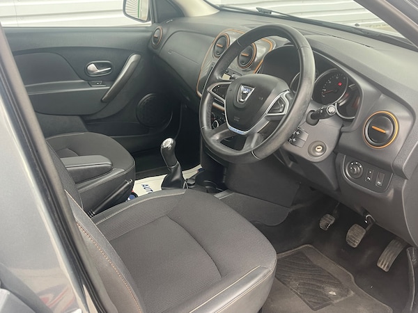 Used Dacia Sandero Stepway 2017 for sale - 75620915: Photo 16