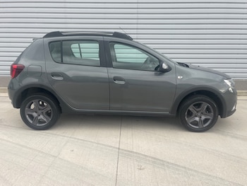 Used Dacia Sandero Stepway 2017 for sale - 75620915: Photo