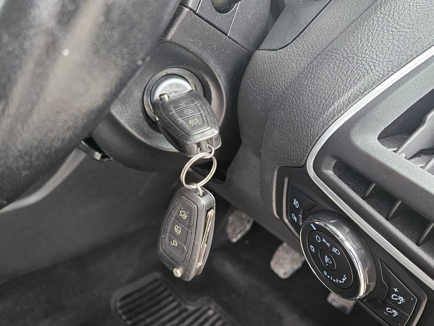 Used Ford Focus 2013 for sale - 76919111: Photo 16