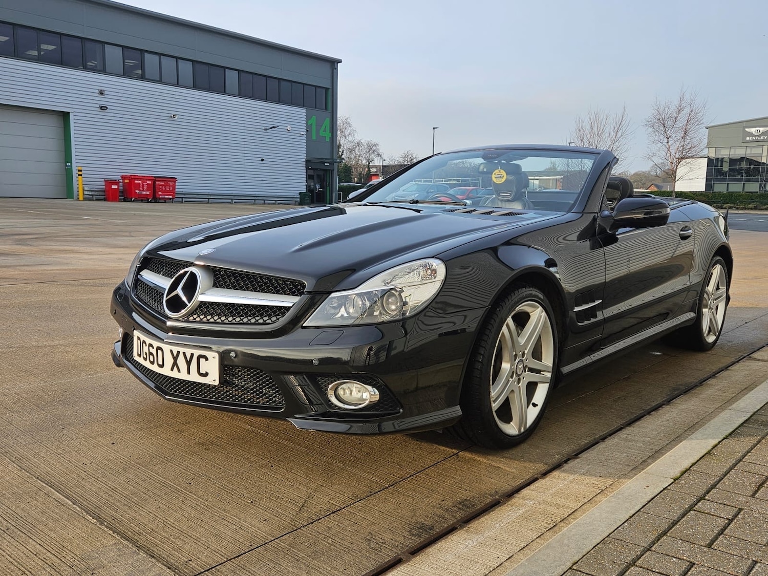 Used Mercedes-Benz SL 2010 for sale - 77026689: Photo 5