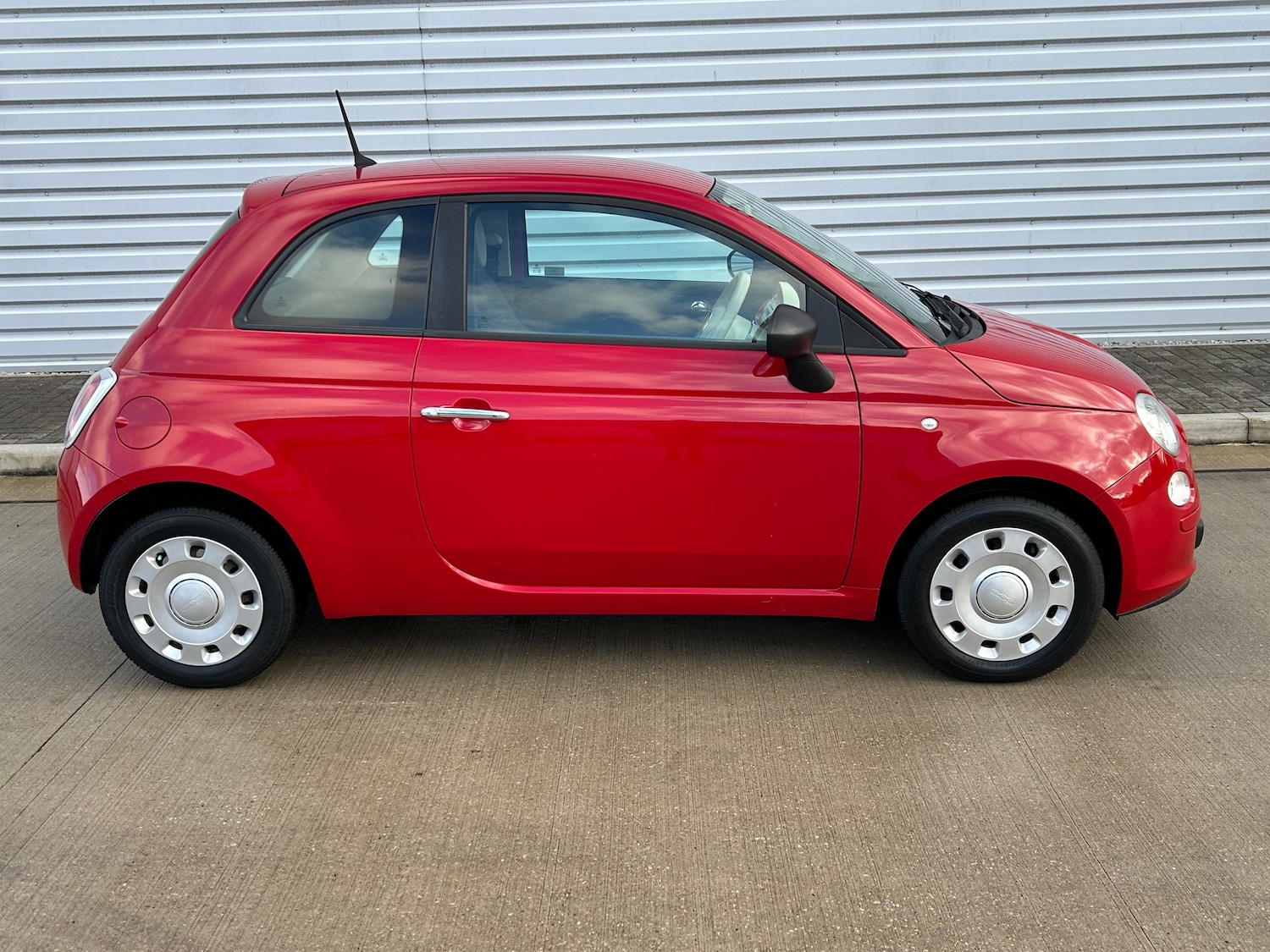 Used Fiat 500 2015 for sale - 76429542: Photo 4