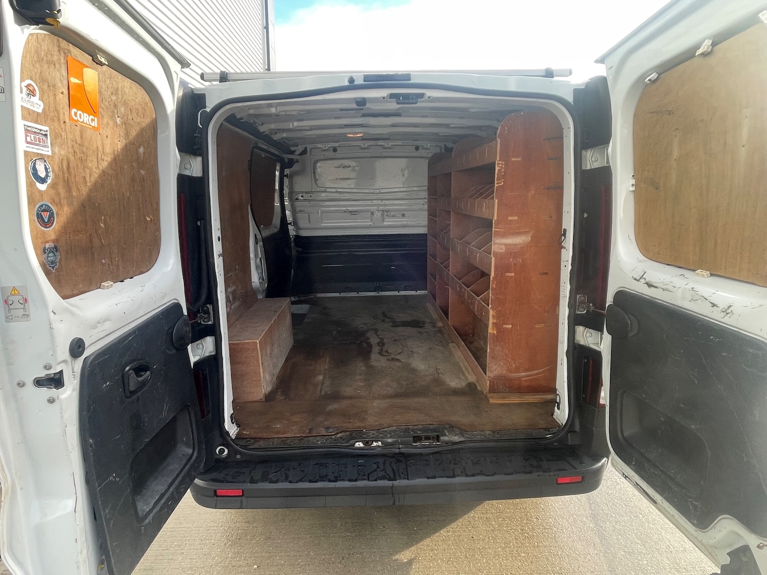 Used Vauxhall Vivaro 2017 for sale - 76368998: Photo 8
