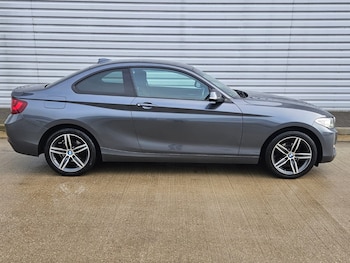 Used BMW 2 Series 2017 for sale - 77650454: Photo