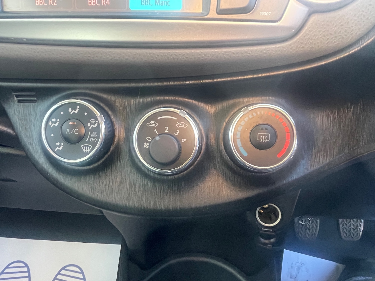 Used Toyota Yaris 2012 for sale - 76767448: Photo 23