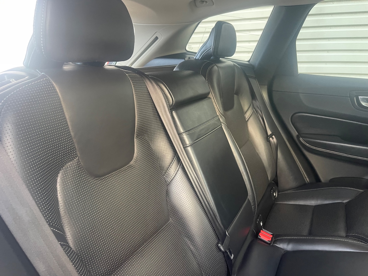 Used Volvo XC60 2018 for sale - 76697878: Photo 17