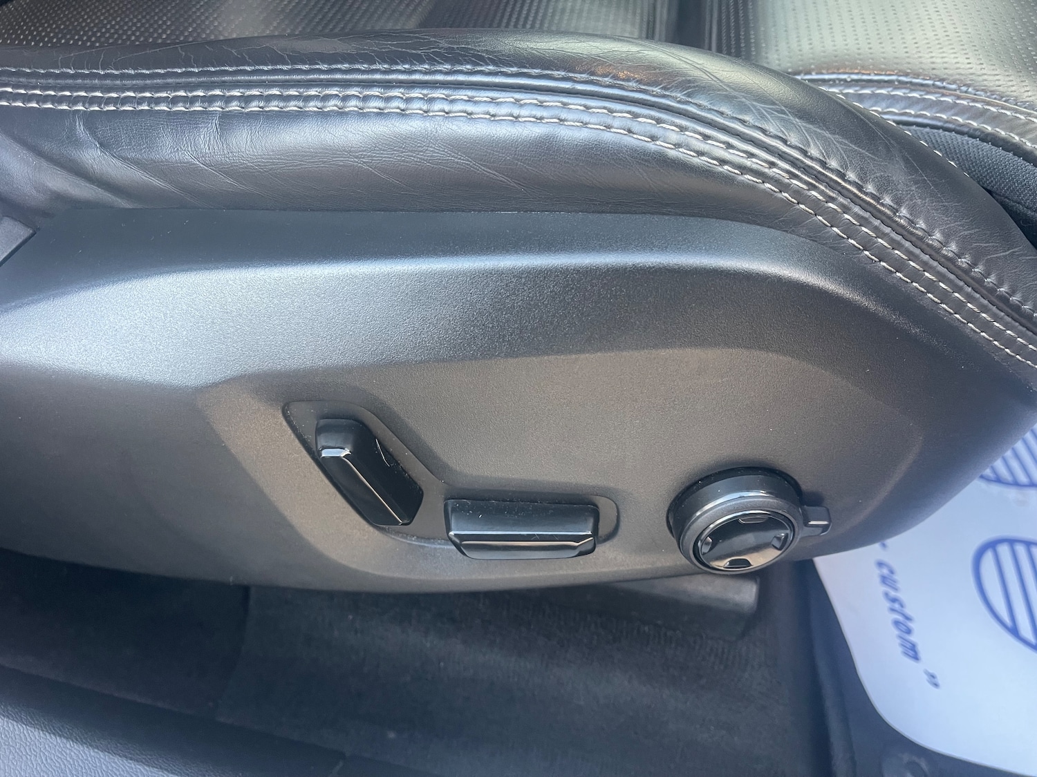 Used Volvo XC60 2018 for sale - 76697878: Photo 18