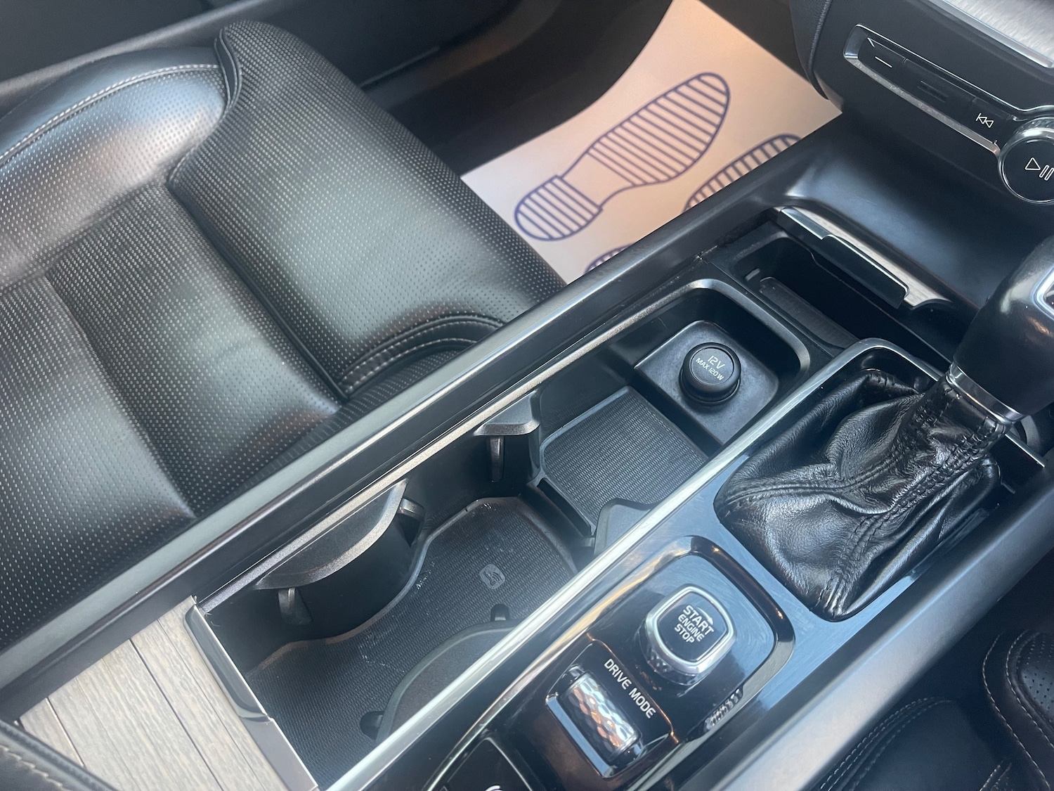 Used Volvo XC60 2018 for sale - 76697878: Photo 26