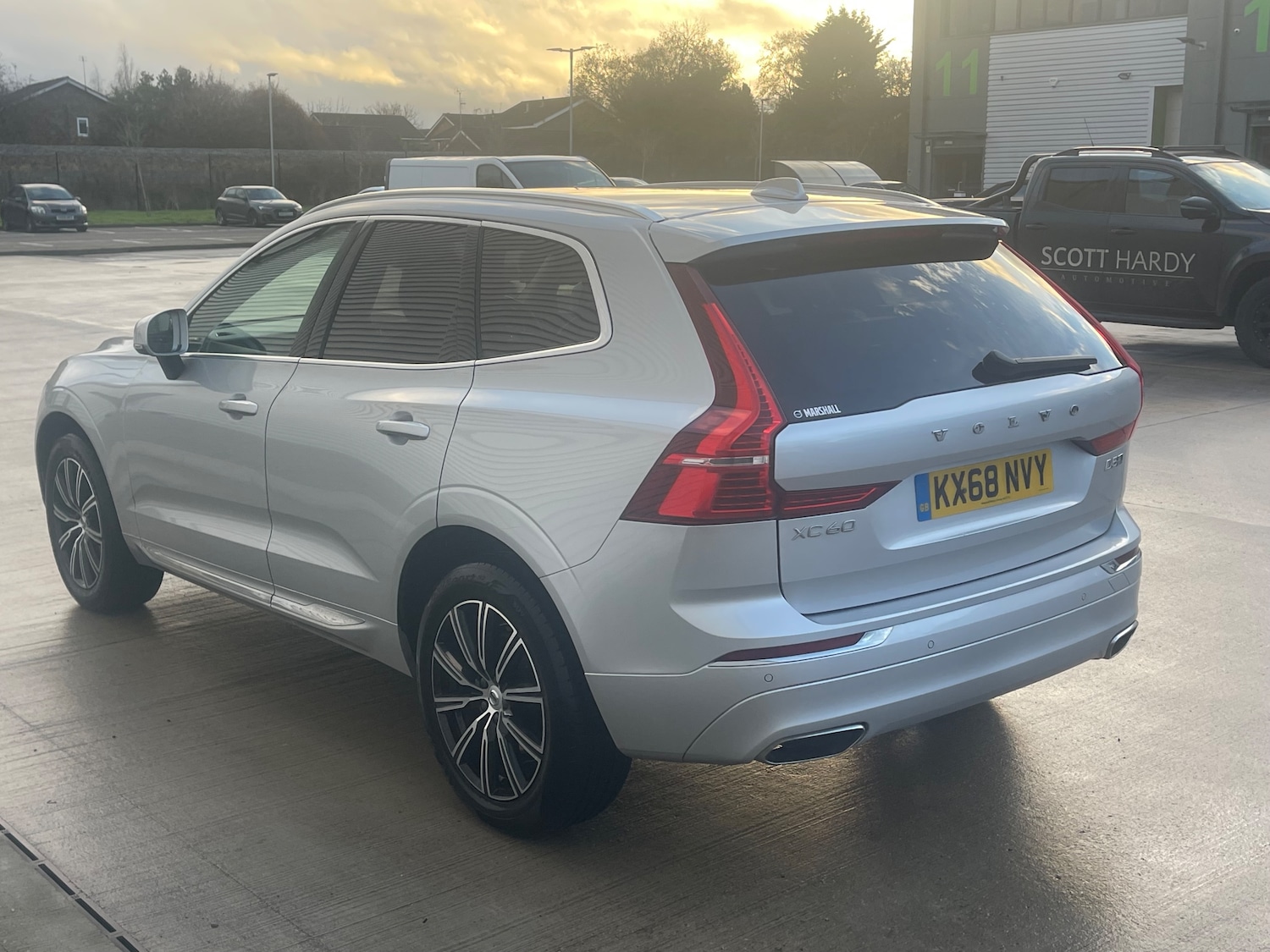 Used Volvo XC60 2018 for sale - 76697878: Photo 6