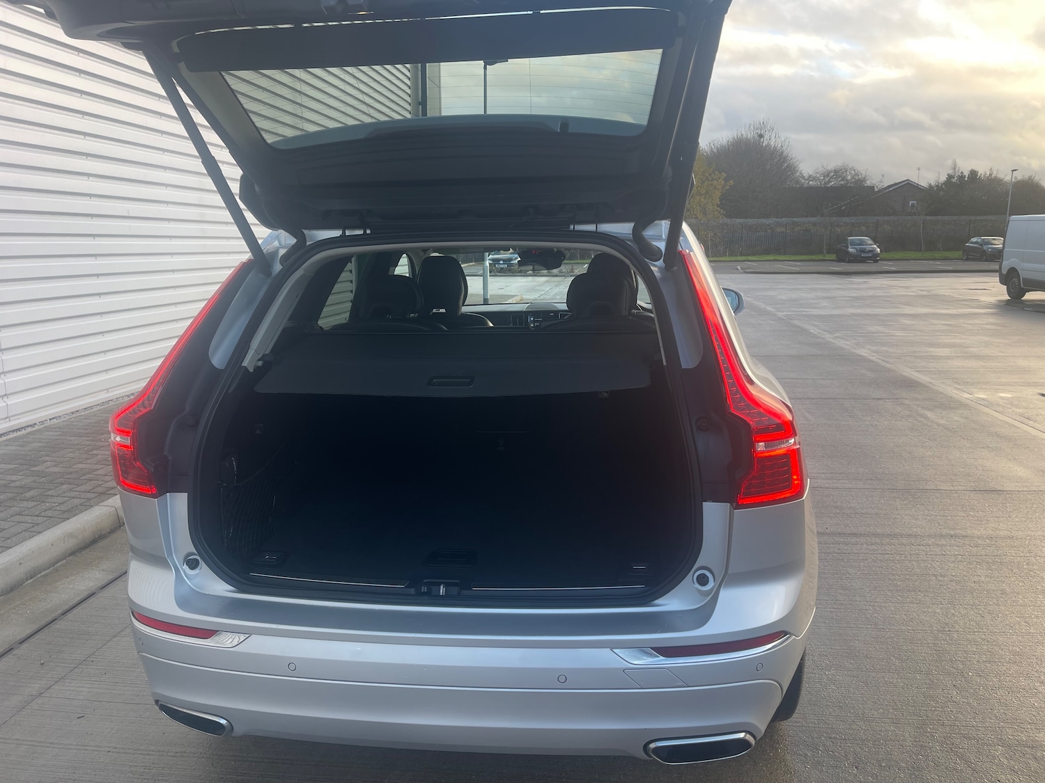 Used Volvo XC60 2018 for sale - 76697878: Photo 9