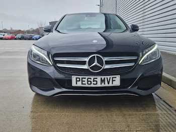 Used Mercedes-Benz C Class 2015 for sale - 77403959: Photo