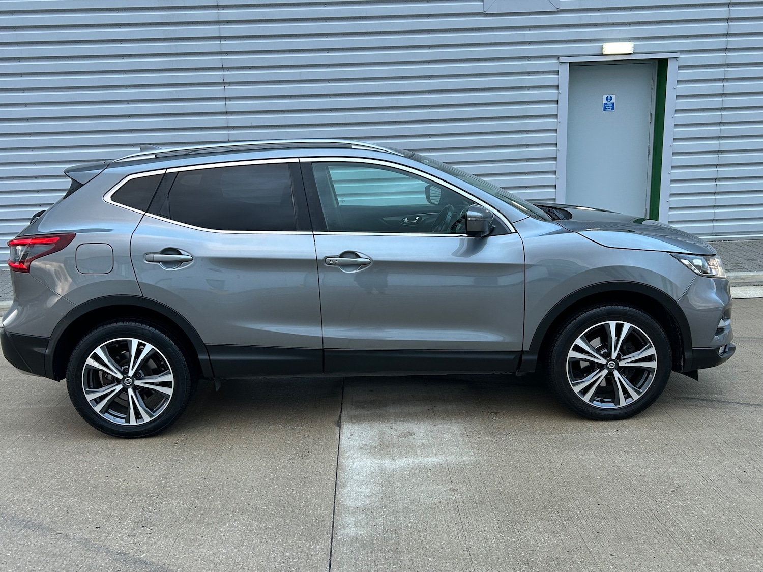 Used Nissan Qashqai 2018 for sale - 76685523: Photo 24