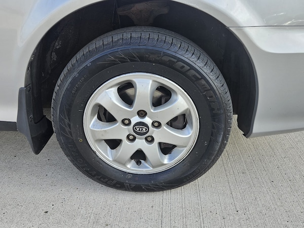 Used Kia Sedona 2005 for sale - 75690256: Photo 10