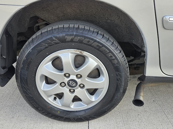Used Kia Sedona 2005 for sale - 75690256: Photo 11
