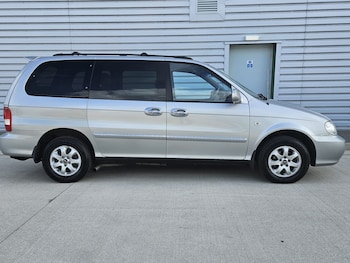 Used Kia Sedona 2005 for sale - 75690256: Photo