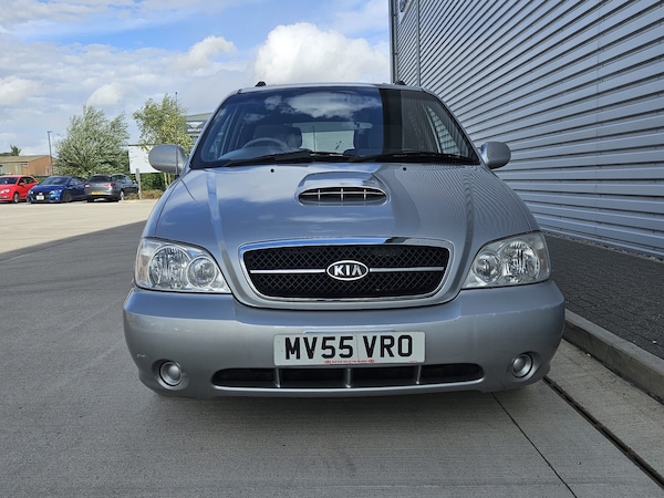 Used Kia Sedona 2005 for sale - 75690256: Photo 3