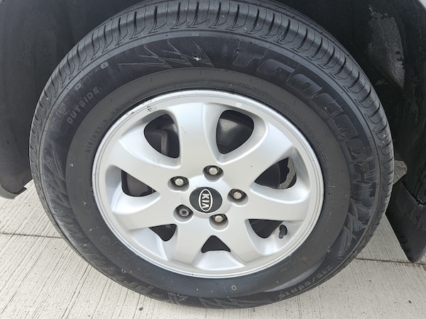 Used Kia Sedona 2005 for sale - 75690256: Photo 9