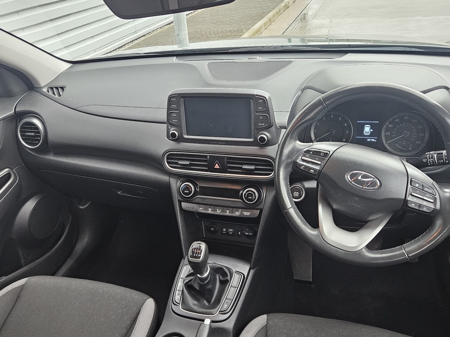 Used Hyundai KONA 2018 for sale - 76773510: Photo 15