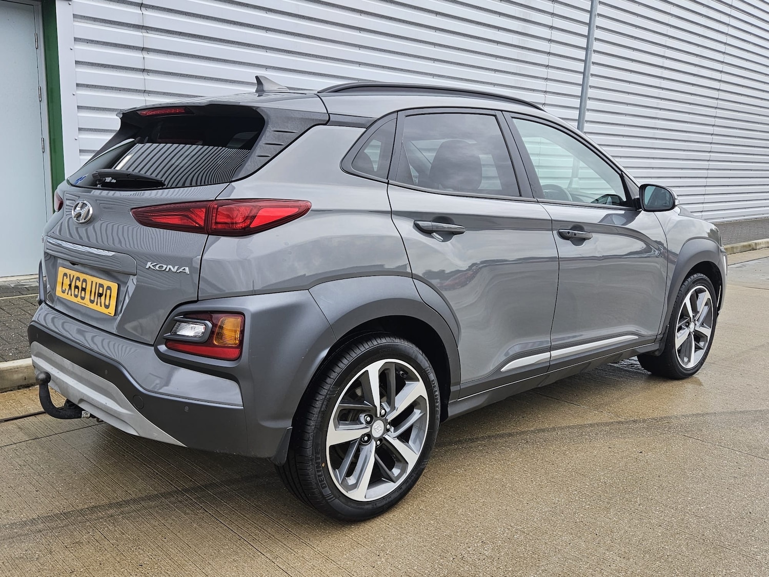 Used Hyundai KONA 2018 for sale - 76773510: Photo 5