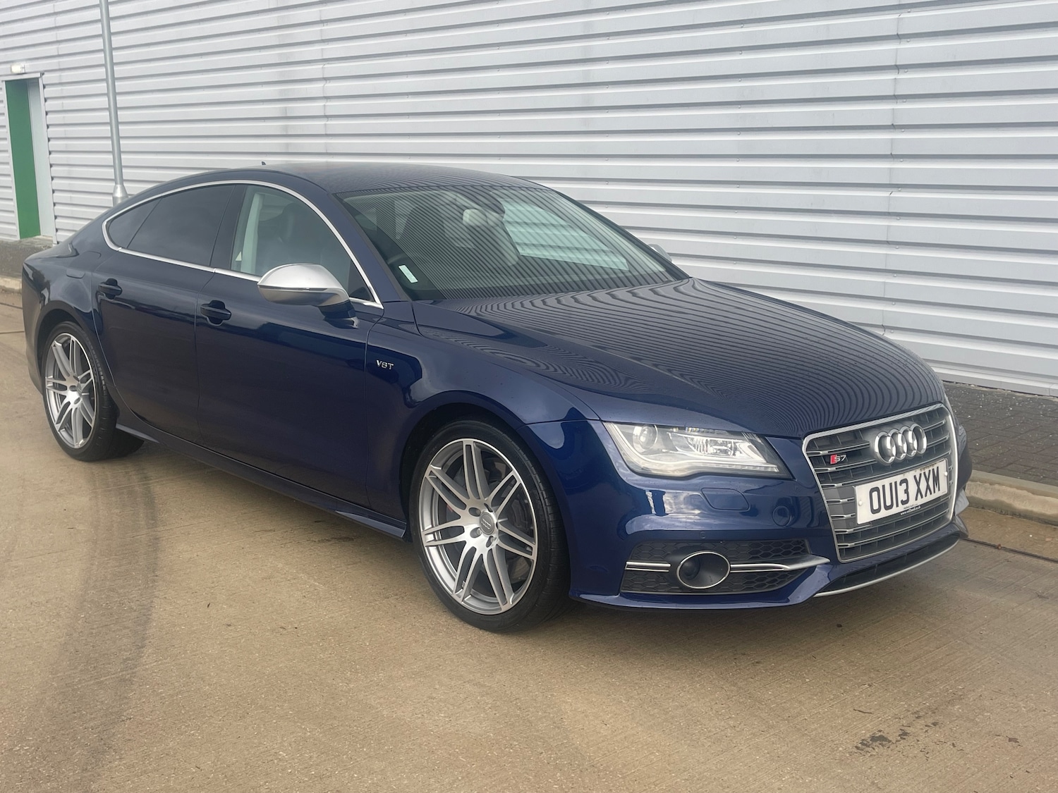 Used Audi A7 2013 for sale - 76625735: Photo 1