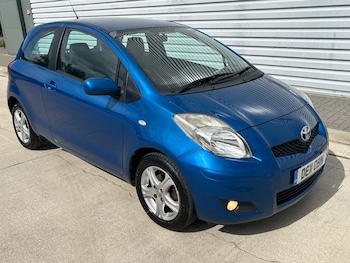 Used Toyota Yaris 2011 for sale - 78847228: Photo