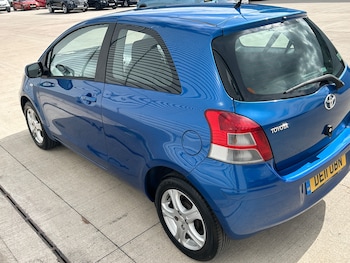 Used Toyota Yaris 2011 for sale - 78847228: Photo