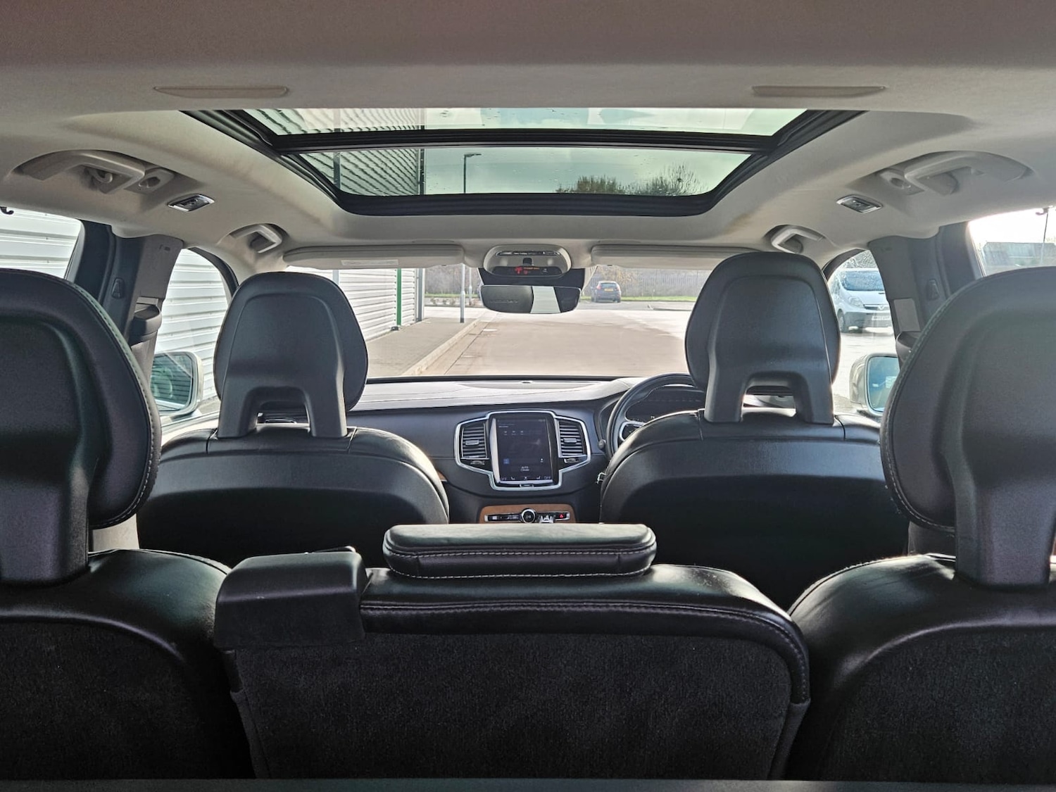 Used Volvo XC90 2015 for sale - 76798677: Photo 31