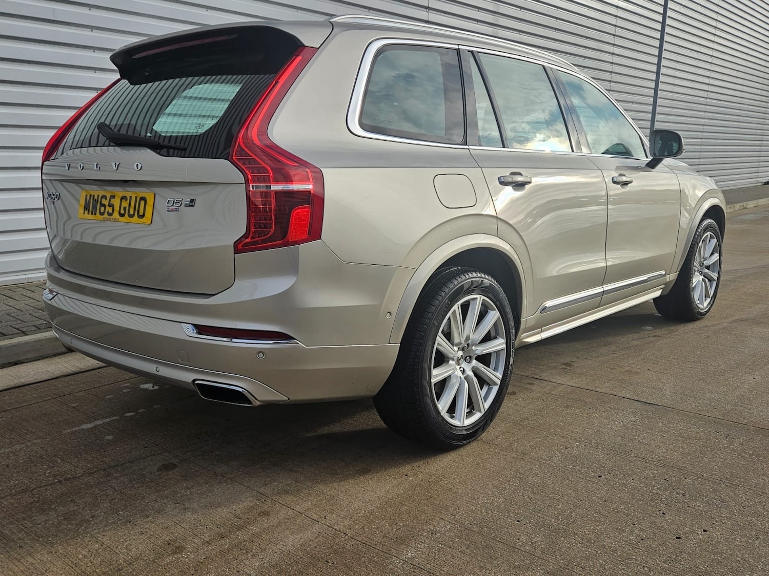 Used Volvo XC90 2015 for sale - 76798677: Photo 4