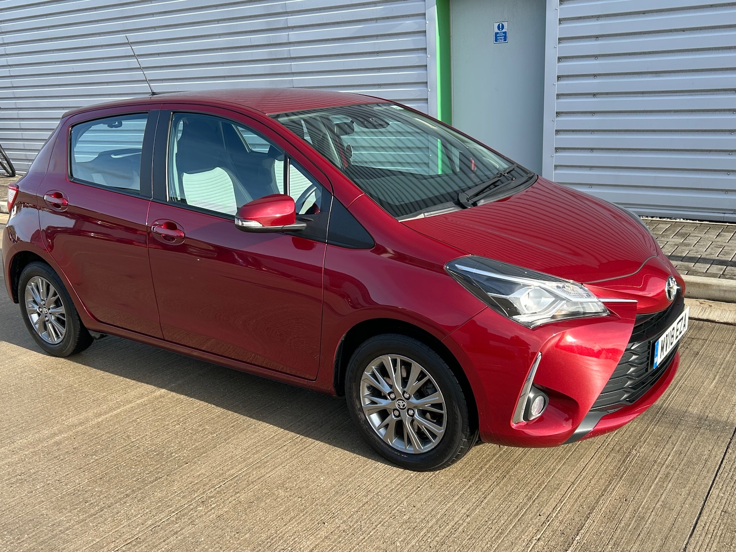 Used Toyota Yaris 2018 for sale - 76395587: Photo 1