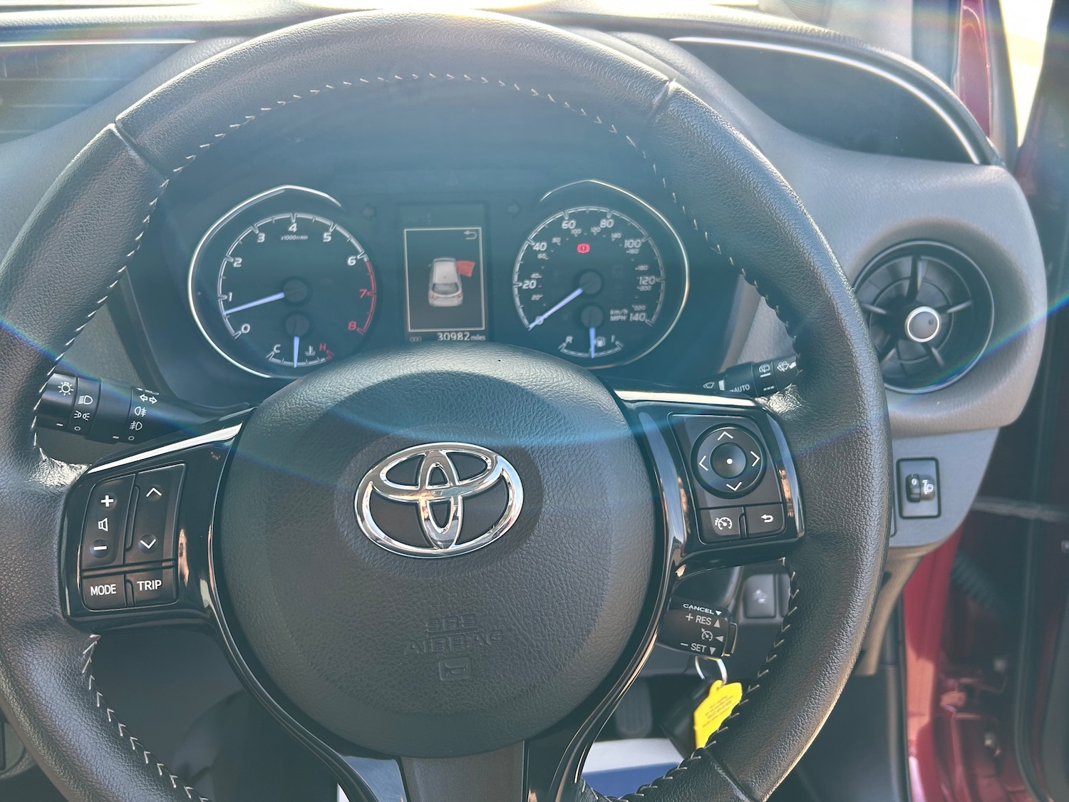 Used Toyota Yaris 2018 for sale - 76395587: Photo 24