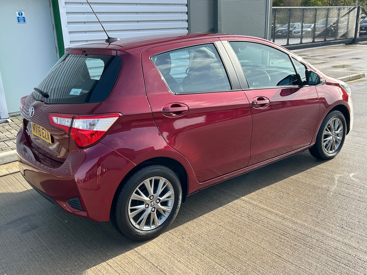 Used Toyota Yaris 2018 for sale - 76395587: Photo 4