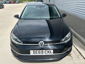 Used Volkswagen Golf 2019 for sale - 78615817: Photo