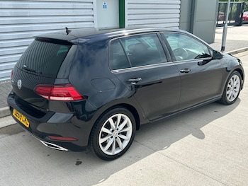 Used Volkswagen Golf 2019 for sale - 78615817: Photo